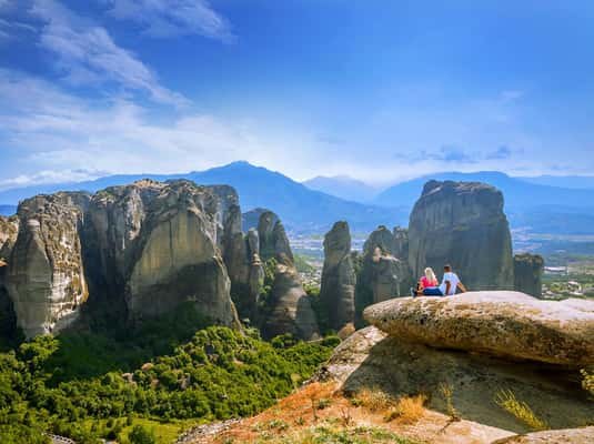 Athens: Full-Day Meteora Tour with Local Guide & Greek Lunch