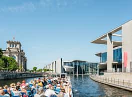 Berlin: 1-Hour City Tour by Boat with Guaranteed Seating side 1