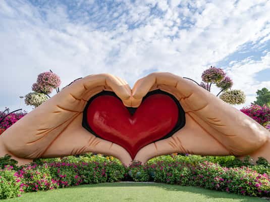 Dubai Miracle Garden Skip-the-Line Ticket & Transport Option