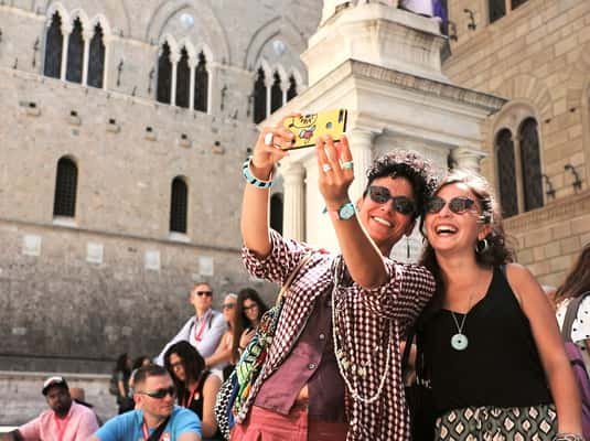 Florence: S. Gimignano, Siena, Chianti Wine Tasting & Lunch