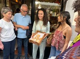 Florence: Street Food Tour with Wine & Local Guide side 2