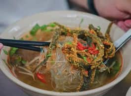 Hanoi: Michelin Guide Street Food Walking Tour side 1