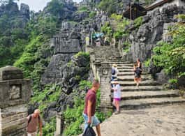 Hanoi: Ninh Binh, Bai Dinh/Hoa Lu, Trang An, & Mua Cave Tour side 1