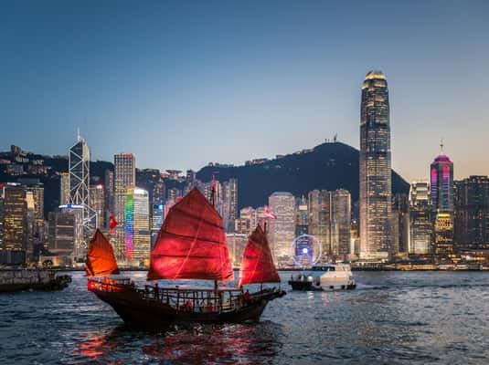 Hong Kong: Dukling, Antique Boat Tour in Victoria Harbour