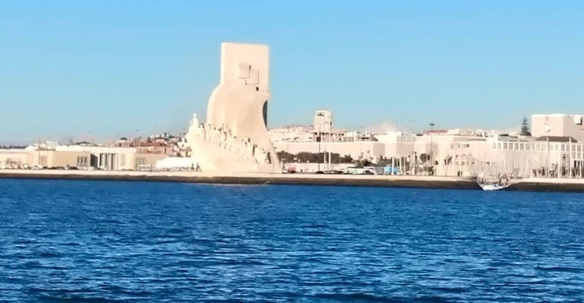 Lisbon: Dolphin Watching with Marine Biologist side 1