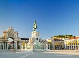 Lisbon: Private Tuk-Tuk Tour - Viewpoints & Photo Stops side 2