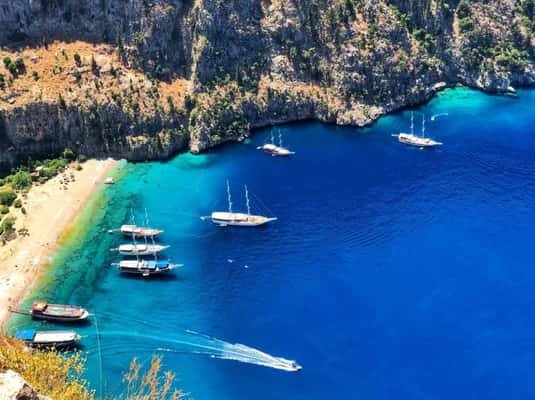 Ölüdeniz: Butterfly Valley Boat Trip with Buffet Lunch